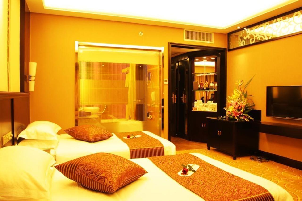 Green Land Hotel Кунмин Екстериор снимка